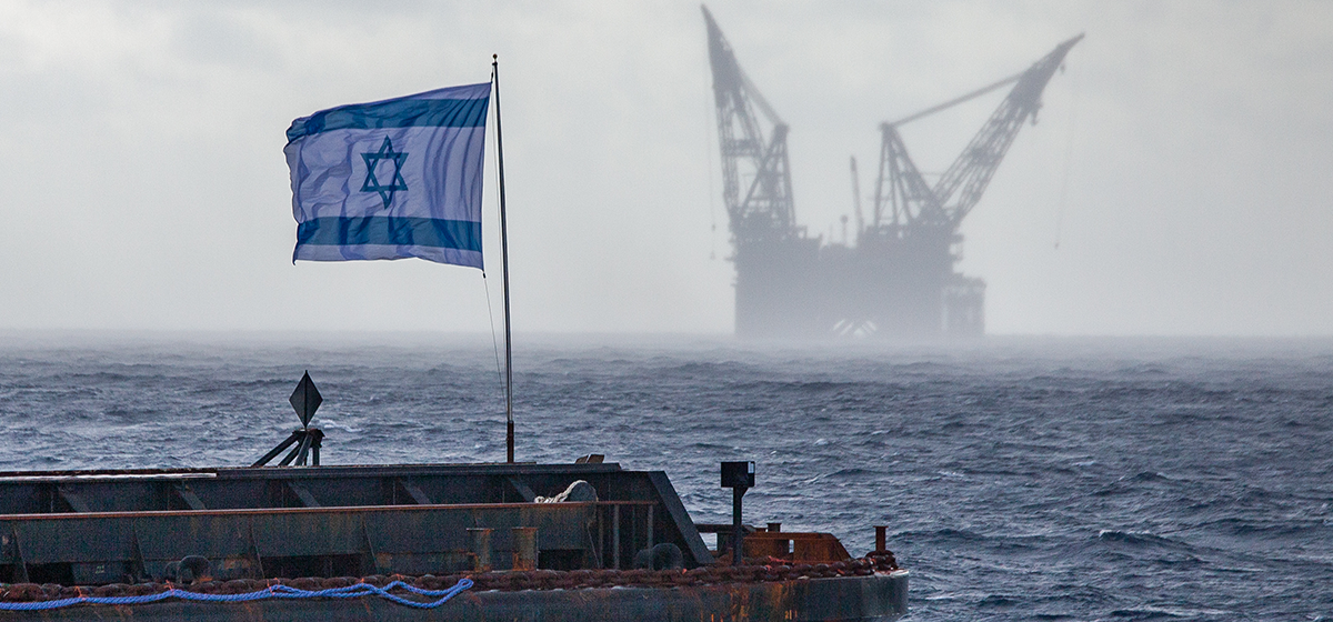 tanker with flag of Israel approaching gas field