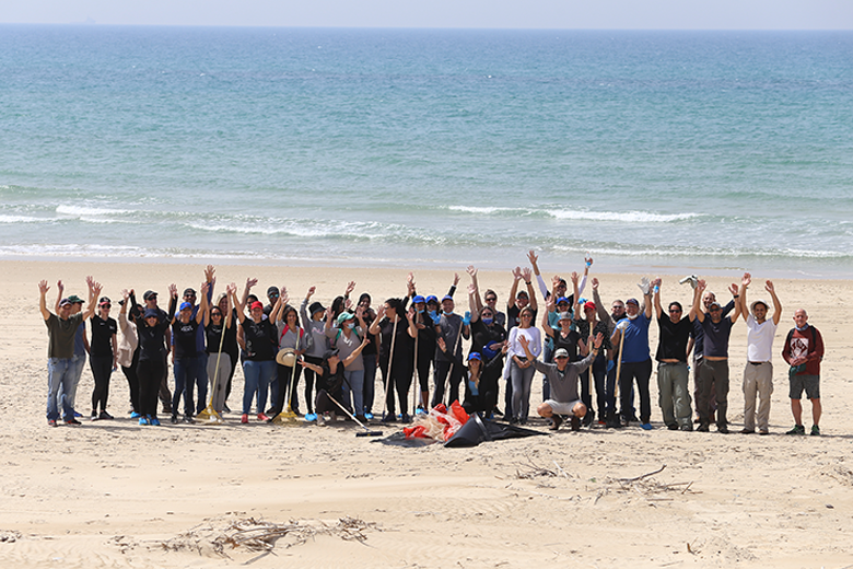 beach cleanup event